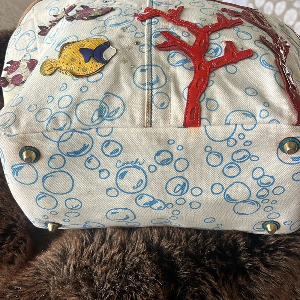 RARE COACH large Resort BUBBLE FISH CORAL LARGE CANVAS TOTE - Picture 4 of 10